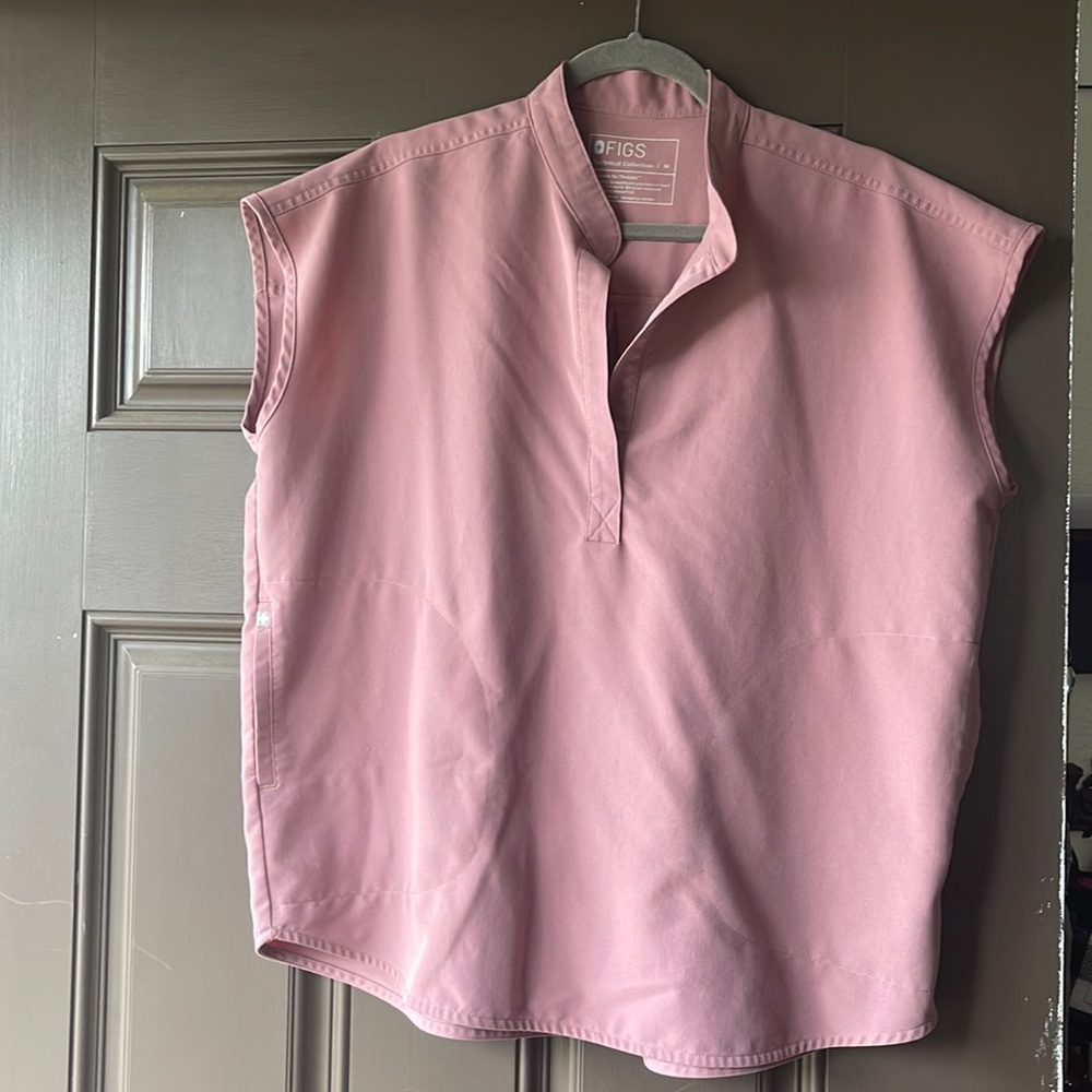 FIGS Scrub top